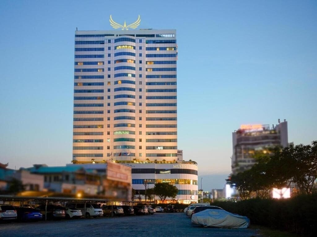 Готель Muong Thanh Luxury Song Han Hotel 5*