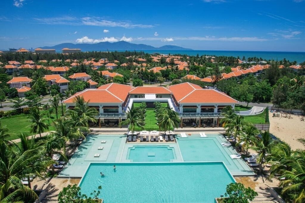 Готель The Ocean Villas 5*