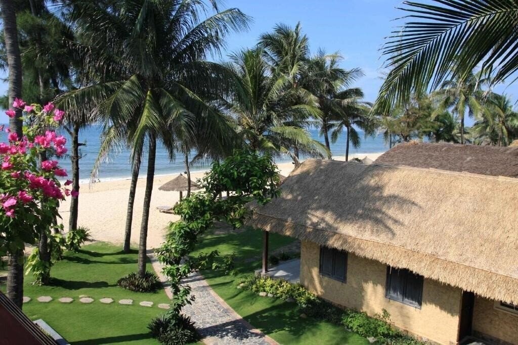 Отель Bamboo Village 4*