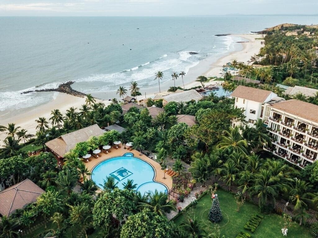 Фото Lotus Muine Beach Resort & SPA 4*