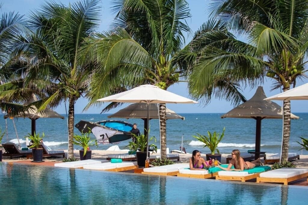 Отель Mana Muine Beach Resort 4*