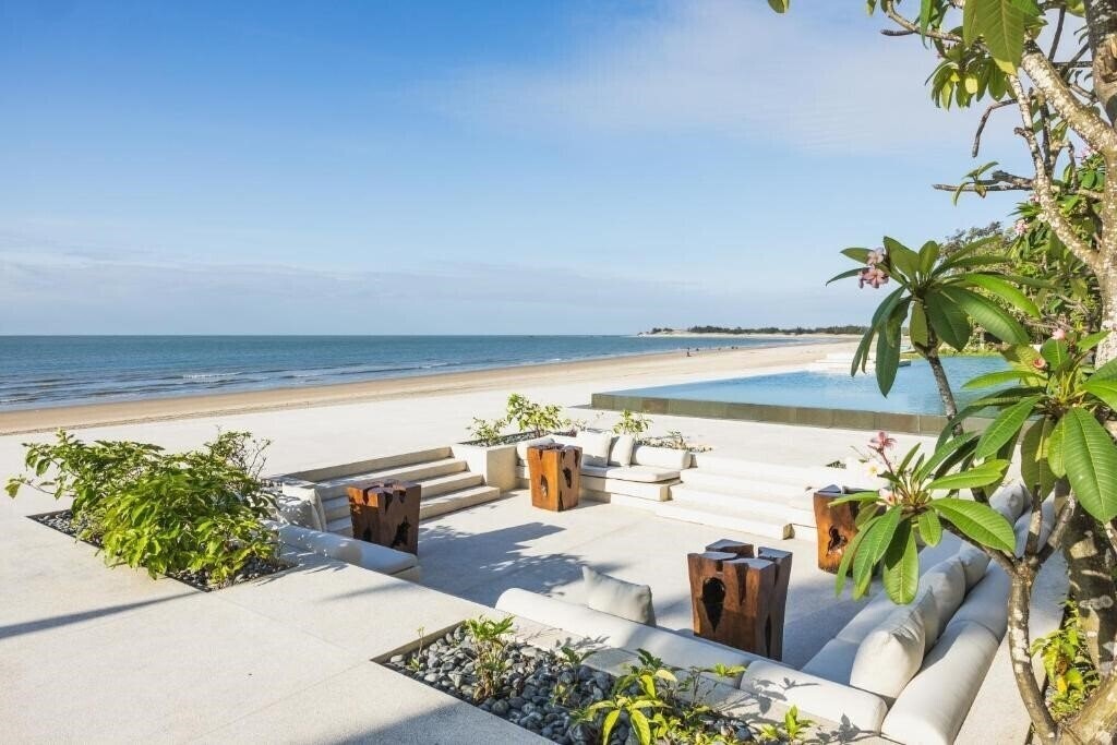 Отель Azerai Ke Ga Bay 5*