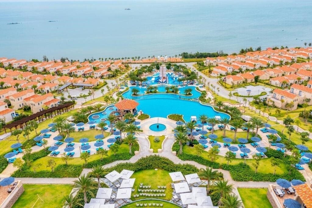 Фото Centara Mirage Beach Resort Mui Ne 5*