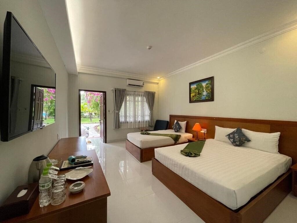 Фото Four Oceans Resort Muine 4*
