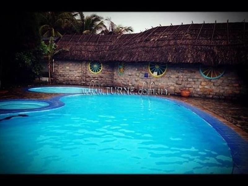 Отель Green Coconut Resort 2*