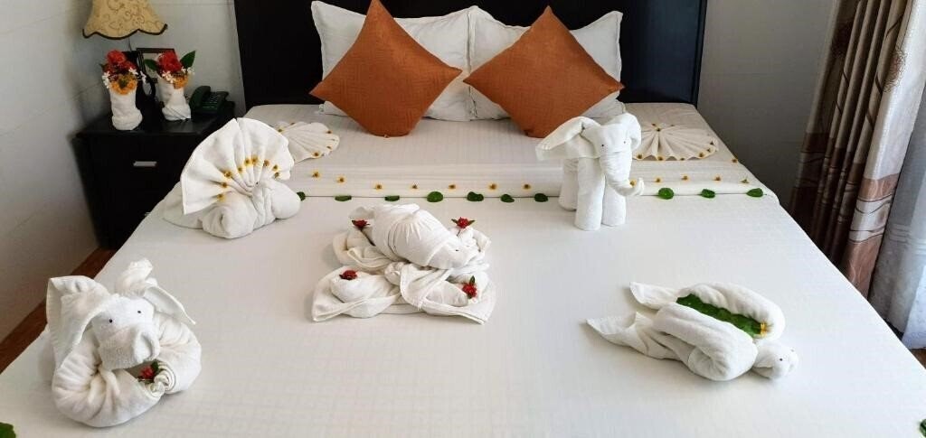 Фото Sun & Sand Beach Hotel 3*