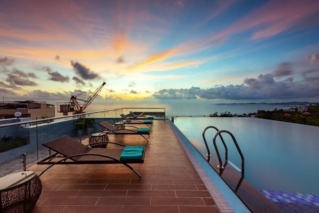 Картинка Night Sea Hotel 3*