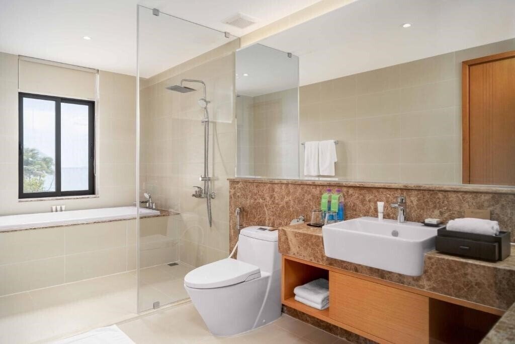 Фото Wyndham Garden Cam Ranh Resort 5*