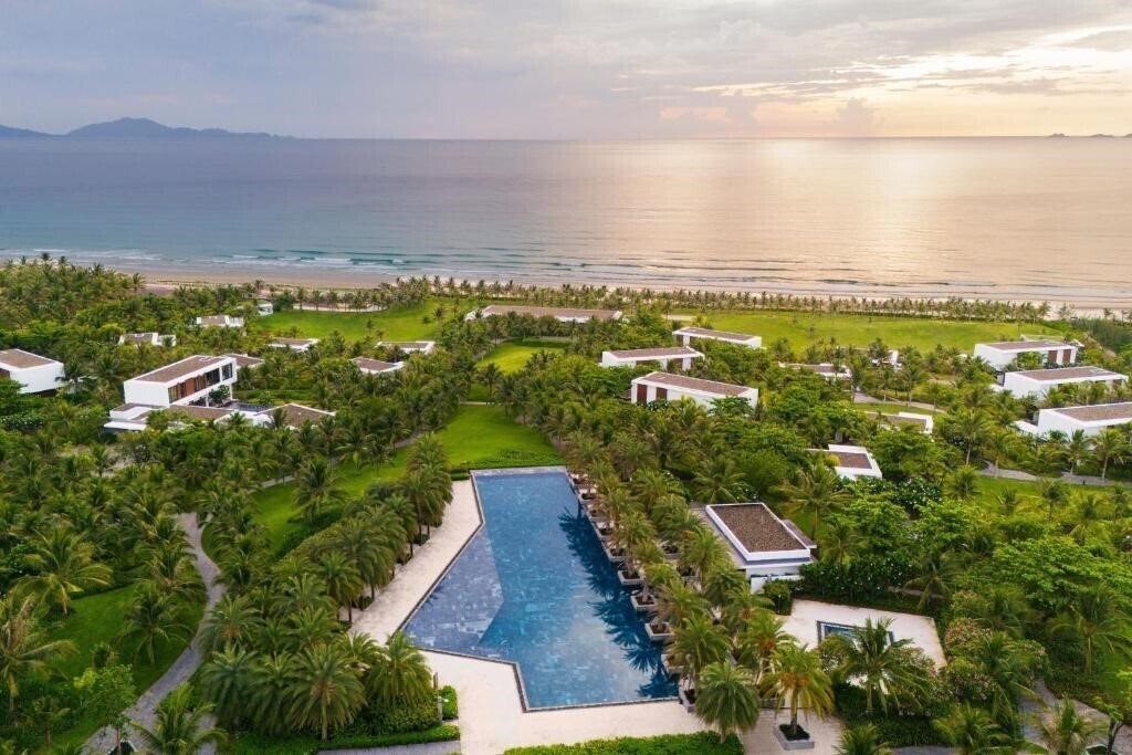Отель The Westin Resort & SPA Cam Ranh 5*