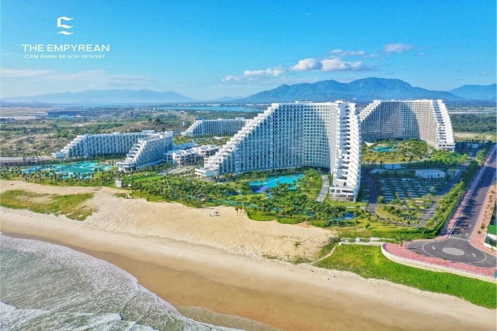 Зображення The Empyrean Cam Ranh Beach Resort 5*