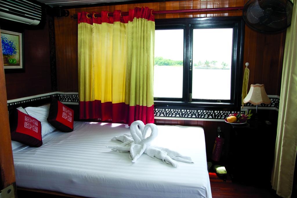 Готель Paragon Legend Cruise 3*