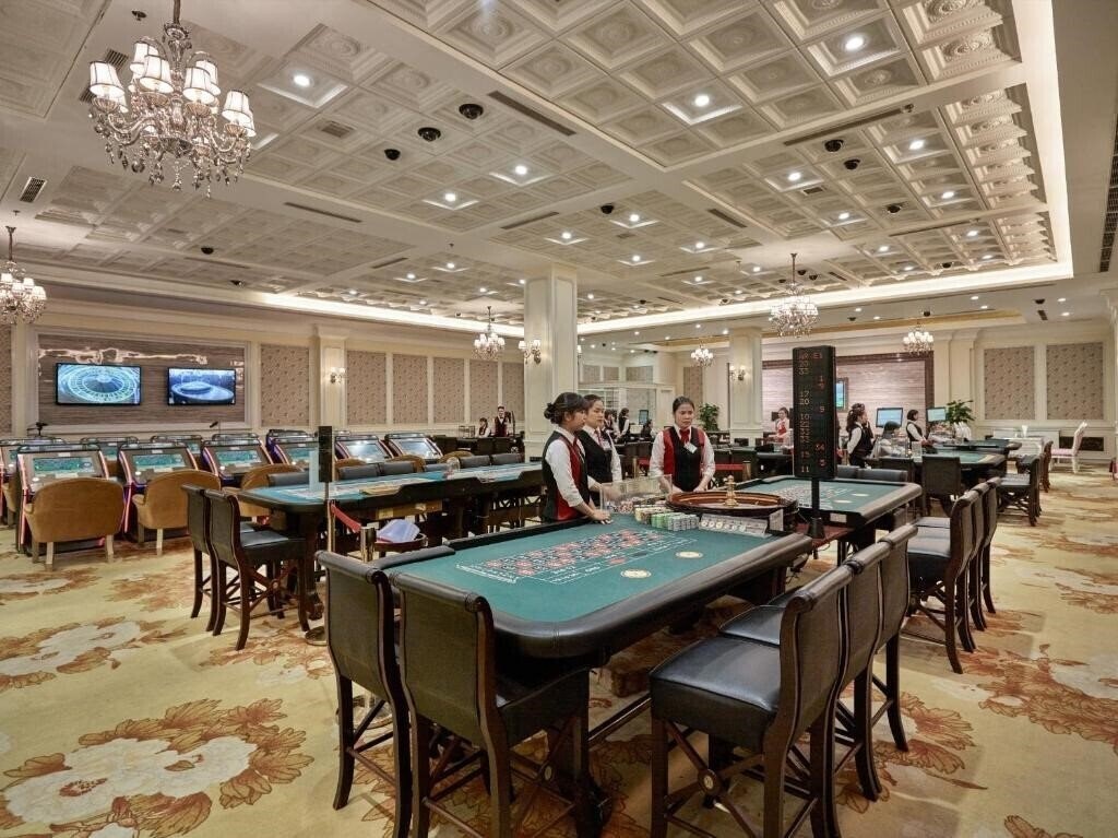 Картинка Royal Halong Hotel 5*