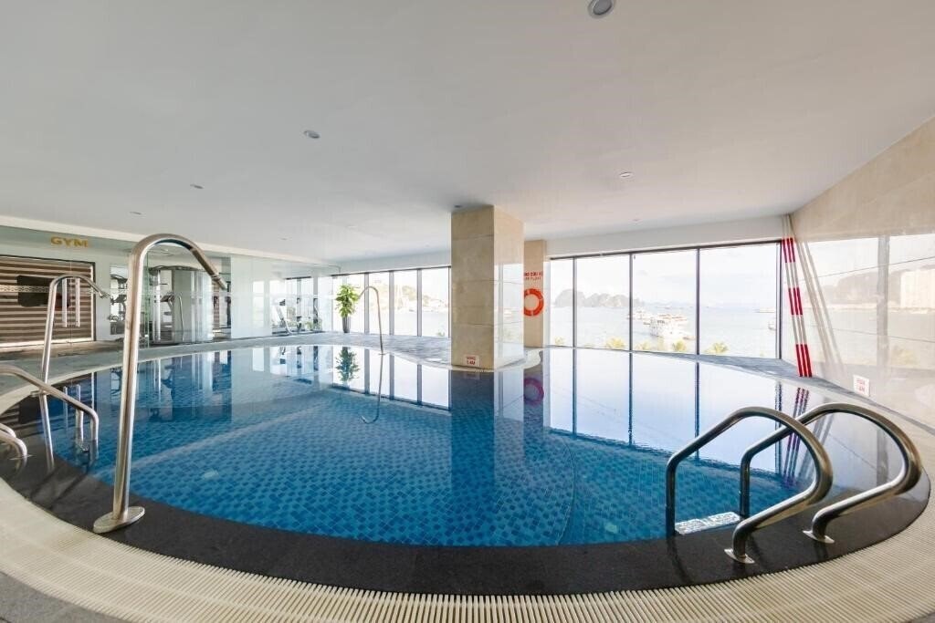 Фото Muong Thanh Grand Ha Long 4*