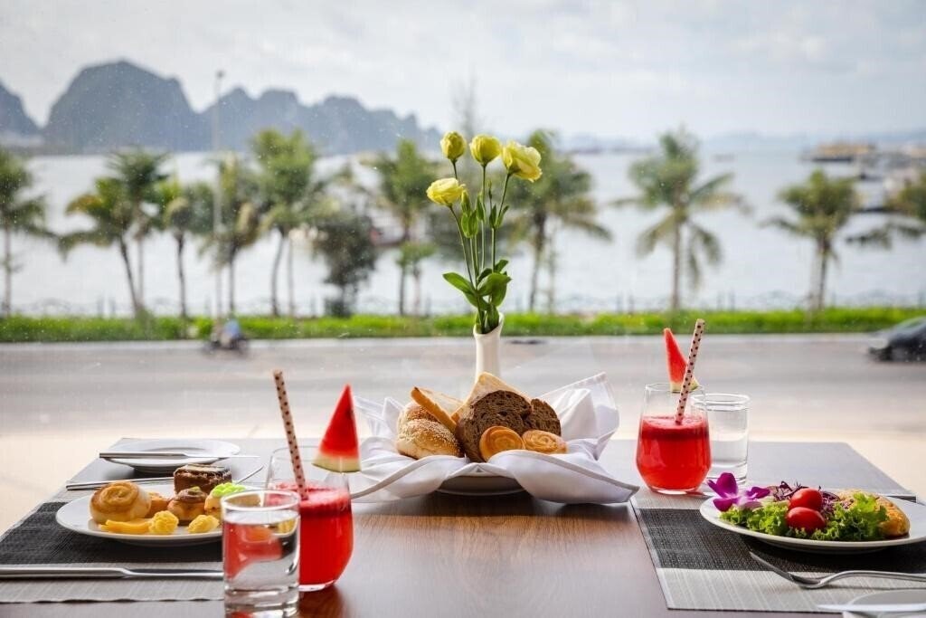 Фотографія Muong Thanh Grand Ha Long 4*