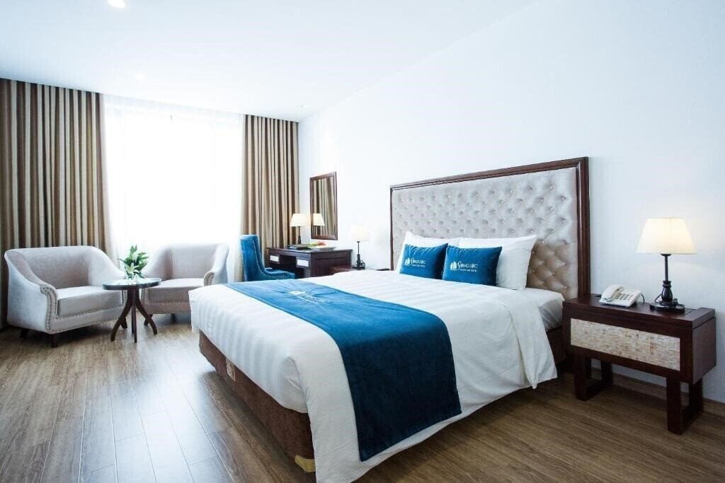 Готель Song Loc Luxury Hotel 3*