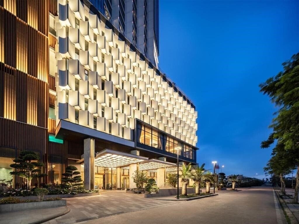 Готель Radisson Blu Hotel Ha Long Bay 5*