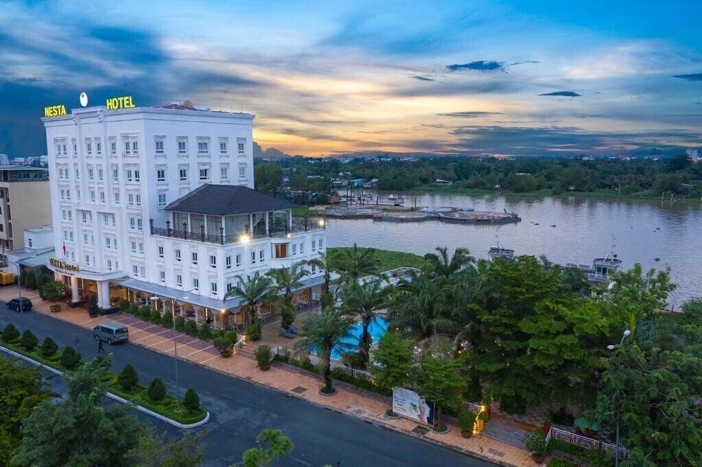 Картинка Nesta West Lake 4*
