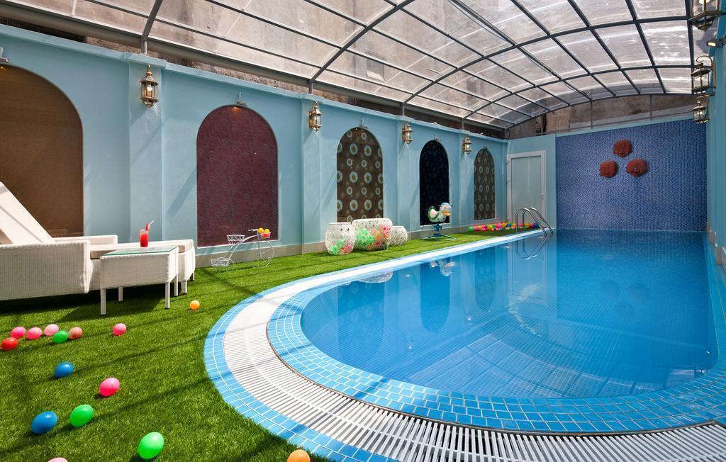 Отель Boss Legend Hotel 4*