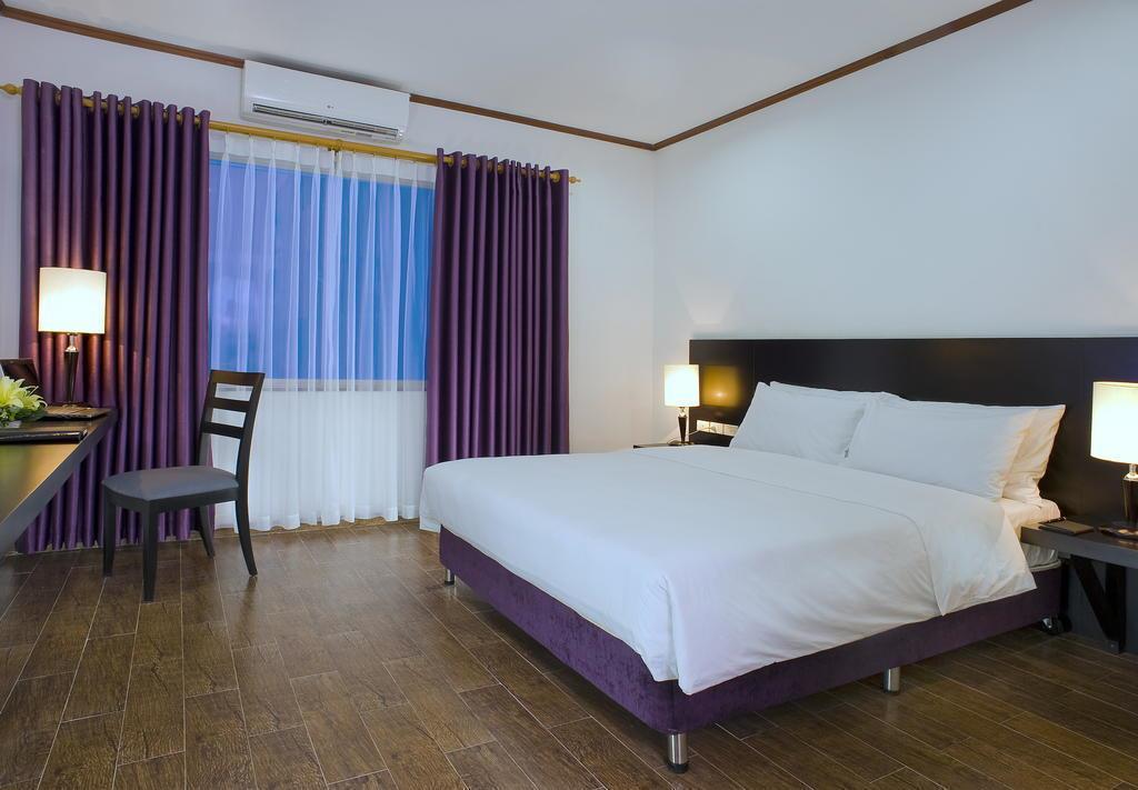 Готель Eastin Easy Gtc 3*