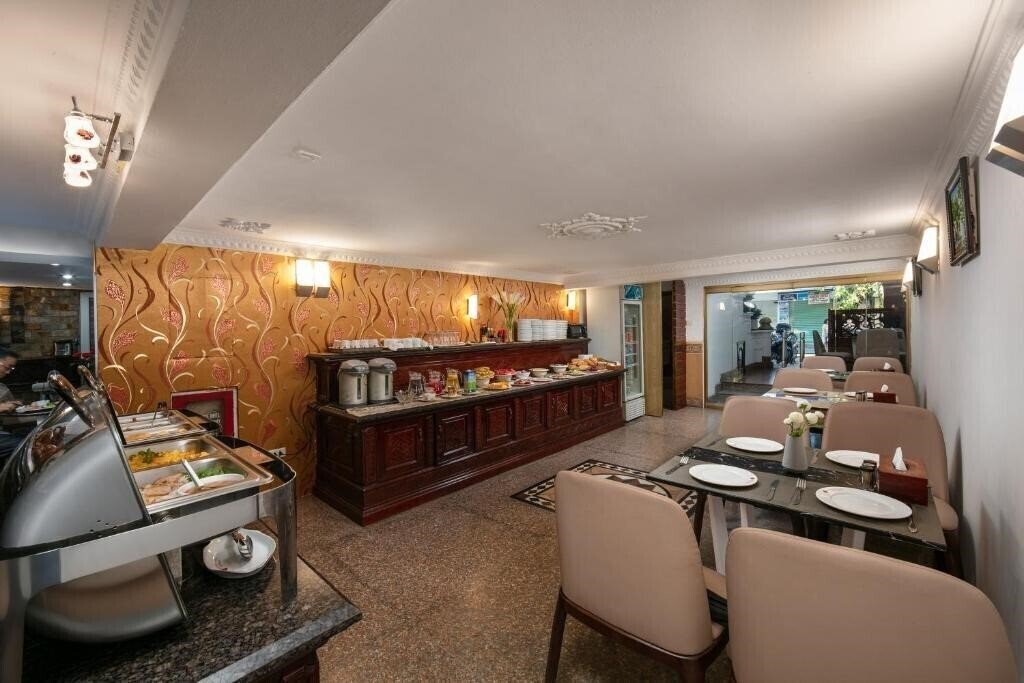 Фотографія Little Diamond Hotel Hanoi 3*