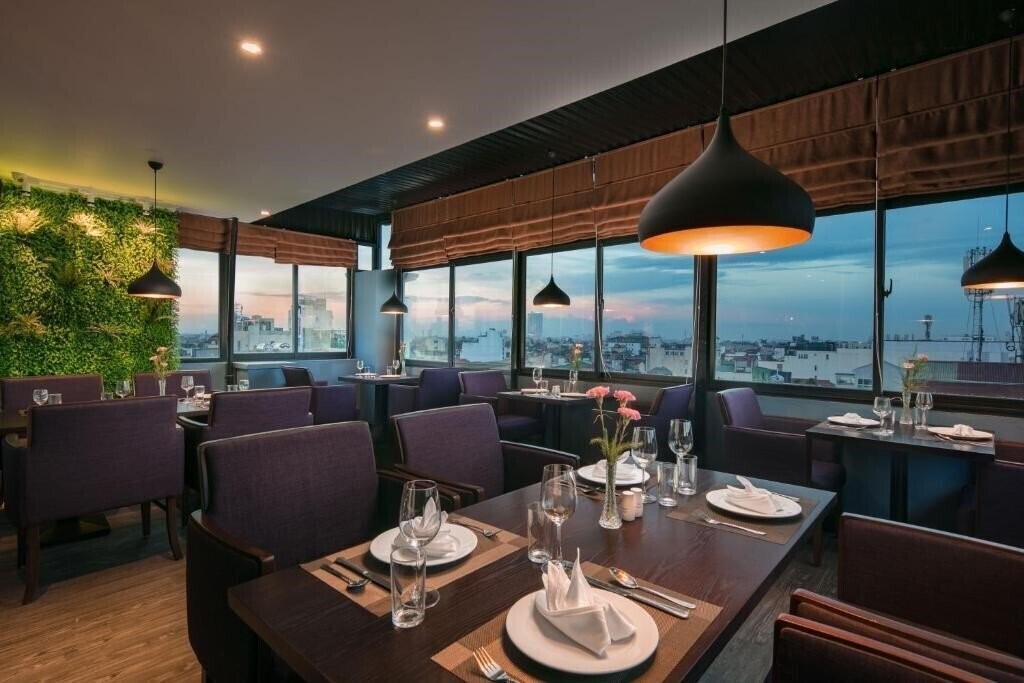 Фотографія Serene Boutique Hotel (ex. Hanoi Legacy Bat Su) 3*