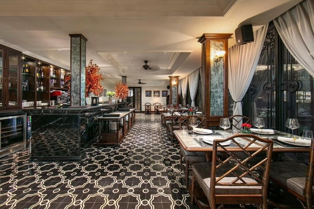 Фото Essence Hotel 3*