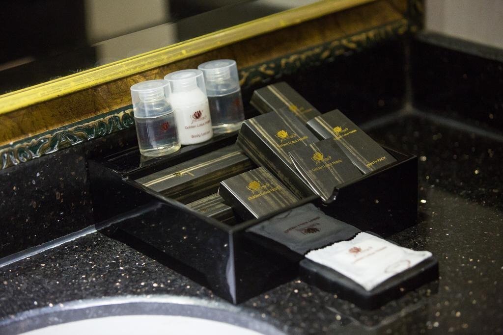 Фото Golden Lotus Luxury Hotel 4*