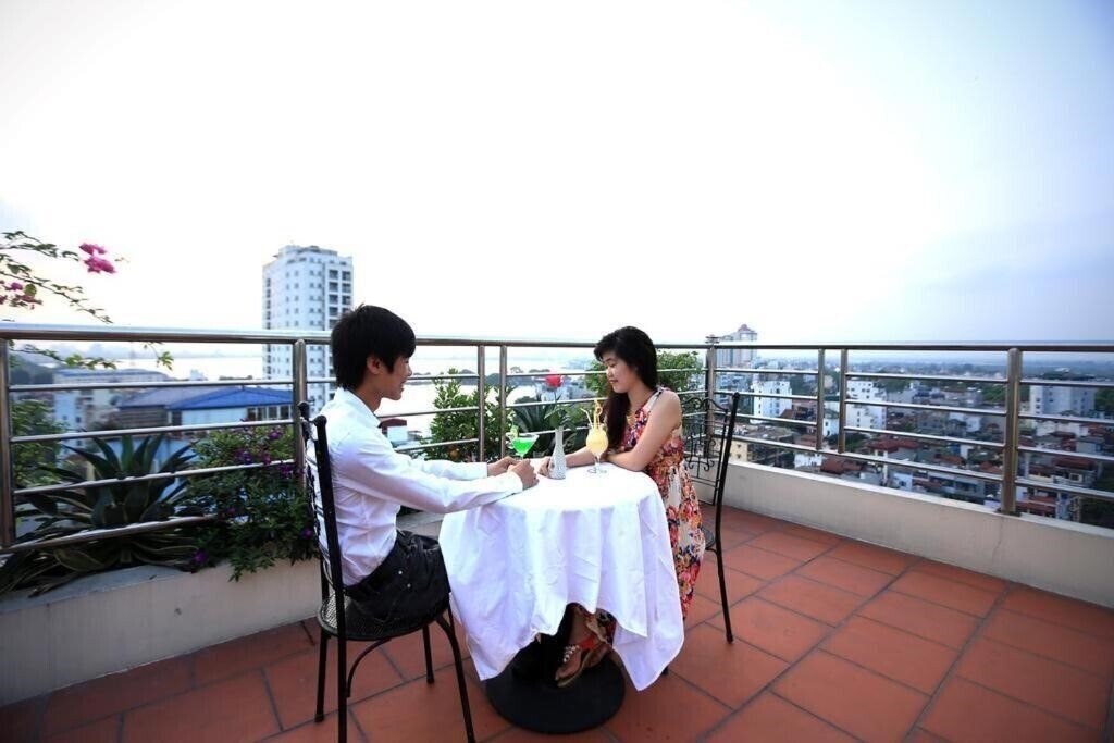 Отель Khach San Moon View 3*