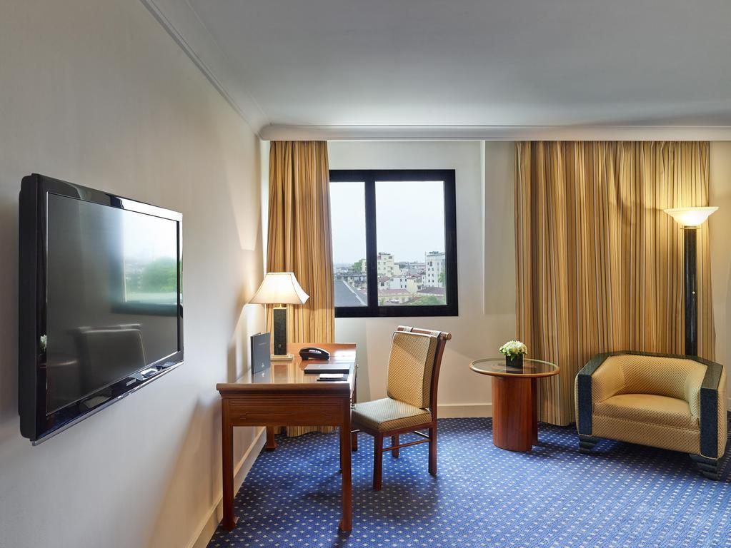 Фотография Hilton Opera 5*