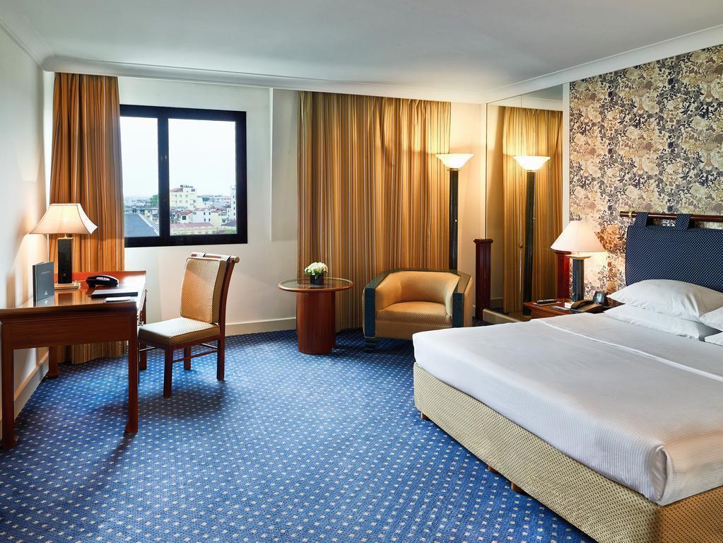 Изображение Hilton Opera 5*