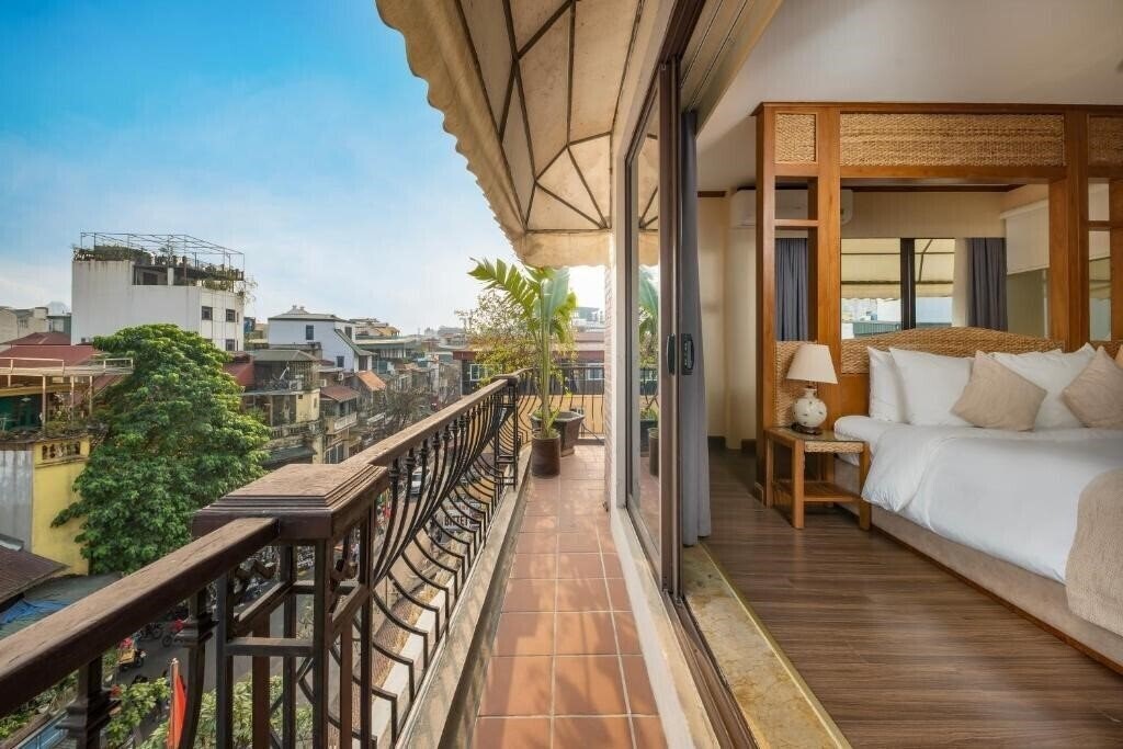 Готель Mk Premier Boutique Hotel 4*