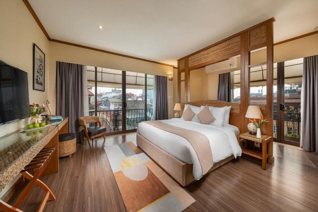 Фото Mk Premier Boutique Hotel 4*