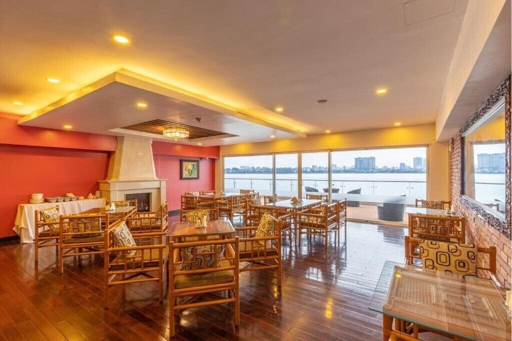 Картинка Thang Loi Hotel 4*