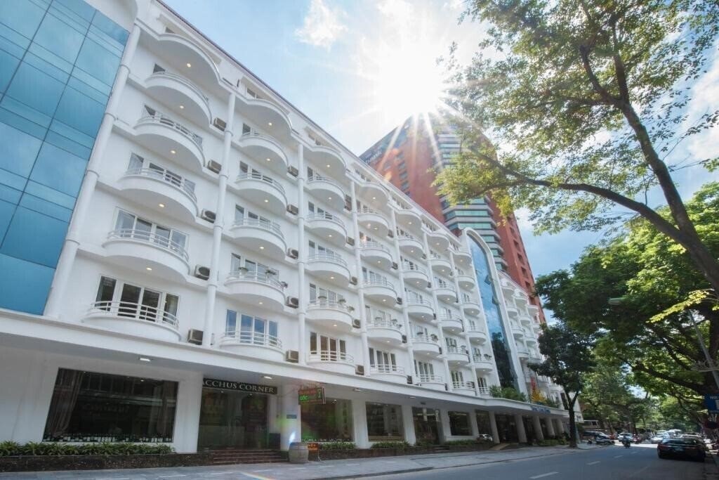 Отель Thang Long Opera 3*