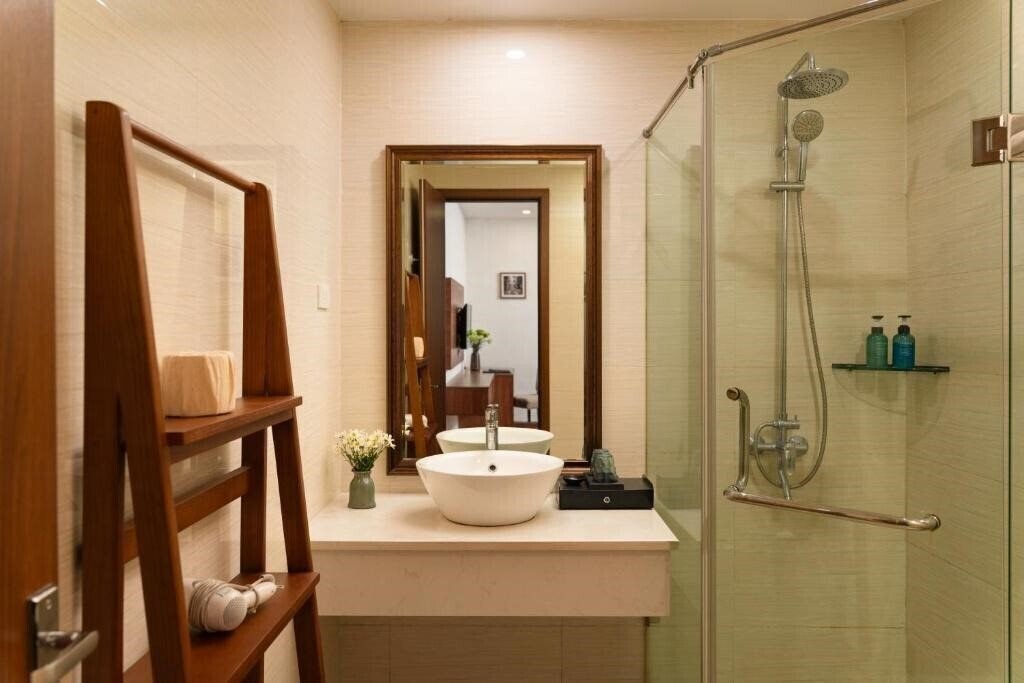 Фотография The Embassy Hotel Hanoi 4*