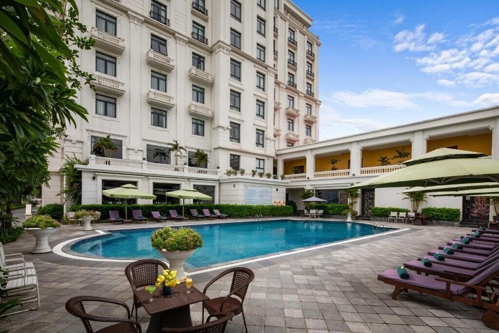 Фото Hidden Charm Hotel & Resort Ninh Binh 4*