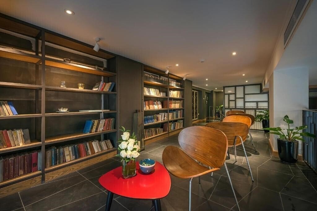 Картинка Bespoke Trendy Hotel Hanoi 4*