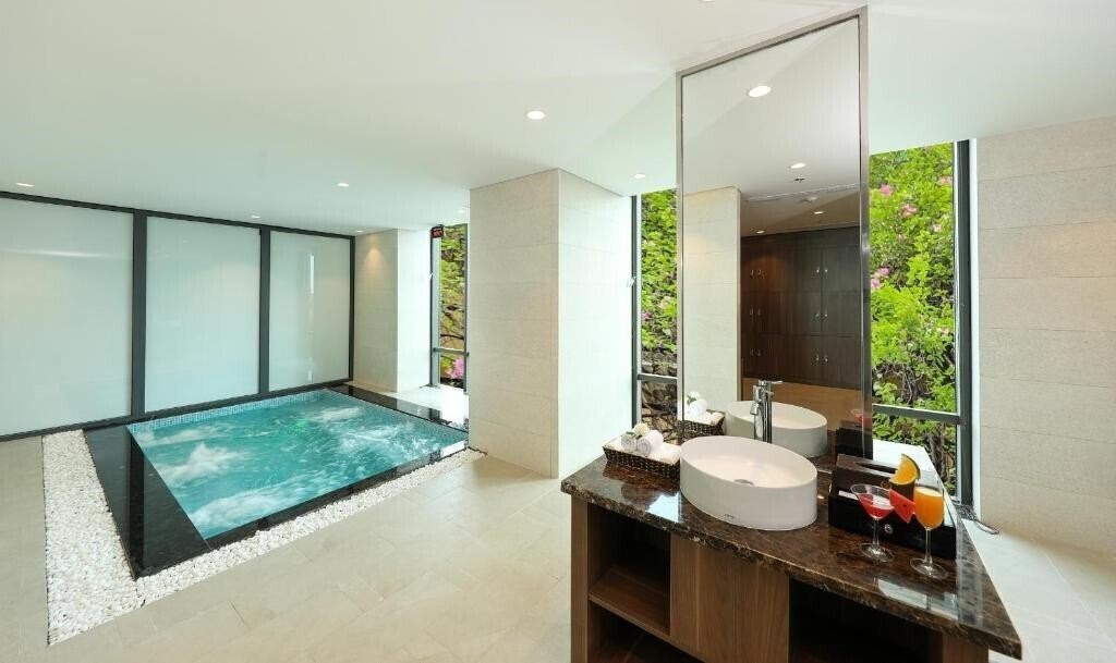 Фотографія Grand Vista Hanoi 5*