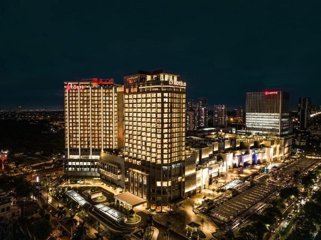 Готель L7 West Lake Hanoi by Lotte 5*