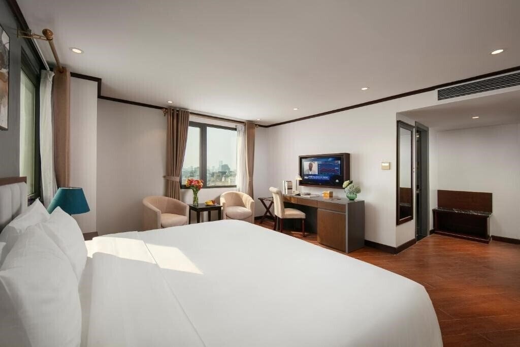 Фотографія May De Ville Corner Hotel 4*