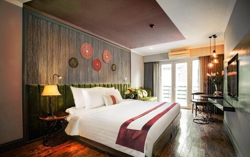 Готель Hanoi Center Silk Hotel & Travel 4*
