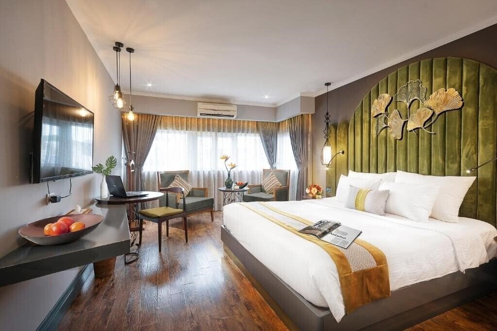 Фотографія Hanoi Center Silk Hotel & Travel 4*