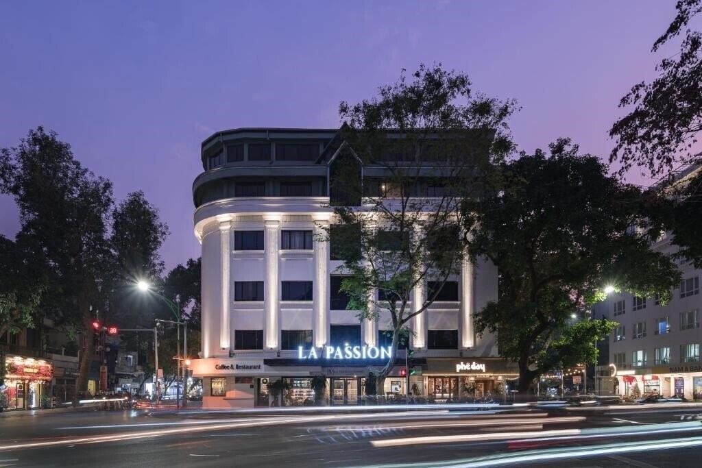 Отель La Passion Classic Hotel 3*