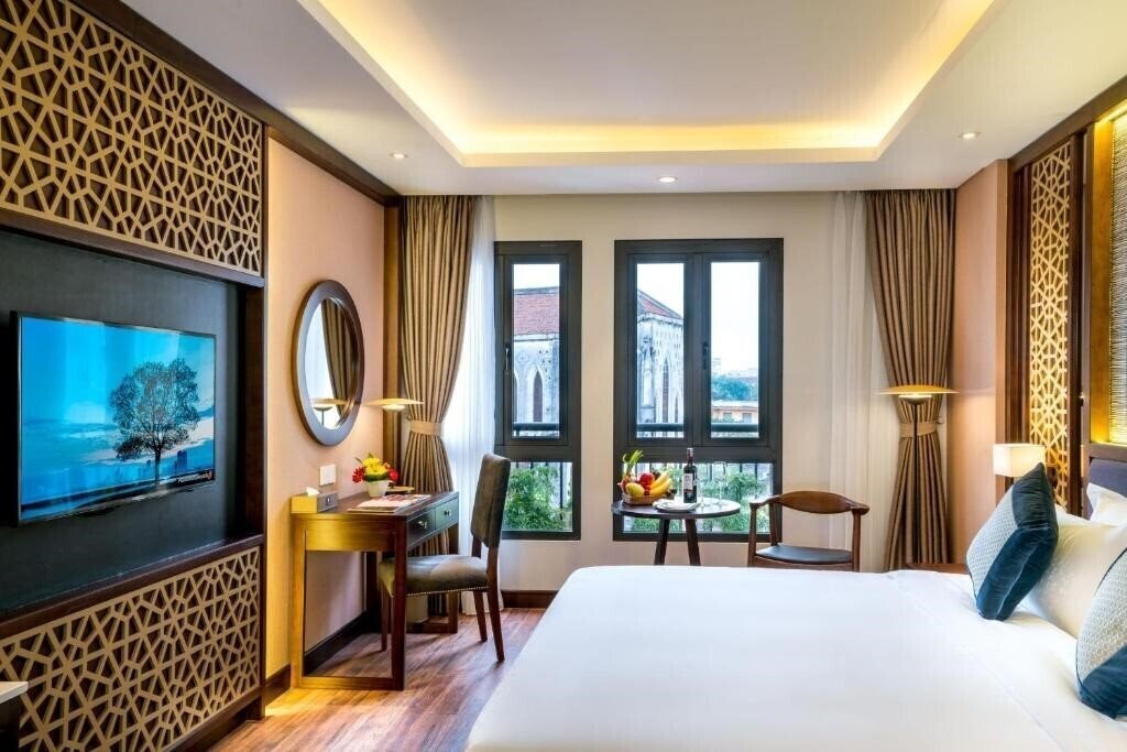 Фото Conifer Grand Hotel 4*