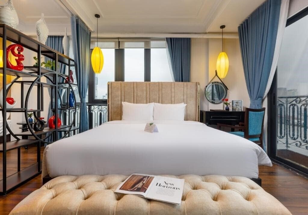 Отель Golden Legend Boutique Hotel 3*