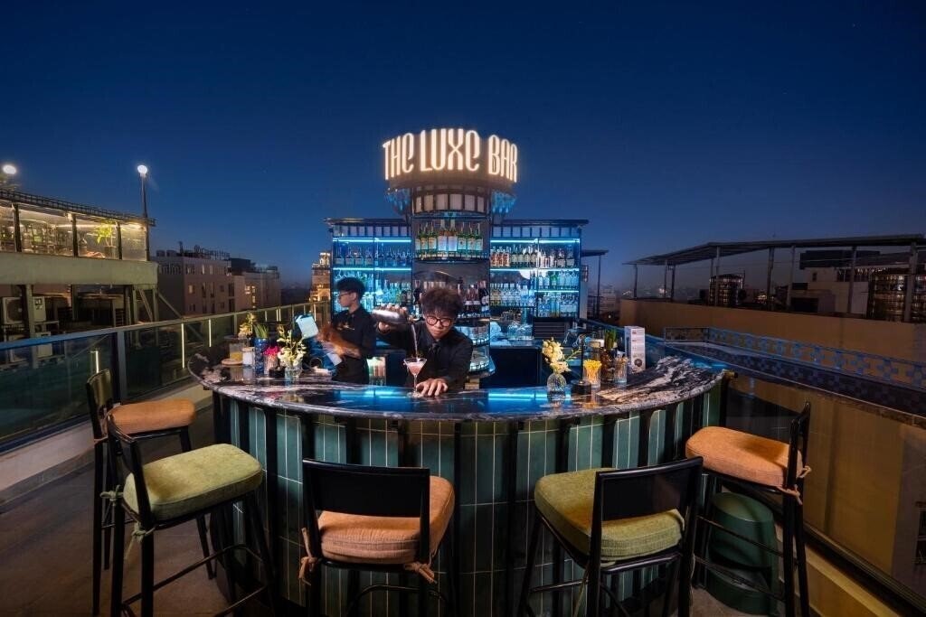 Отель Le Premier Hotel & Rooftop Bar Hanoi 4*