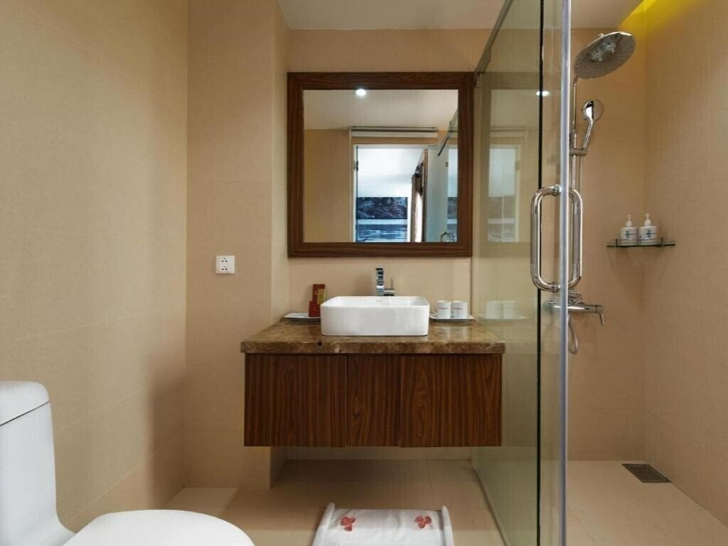 Фотография Vinh Hung 2 3*