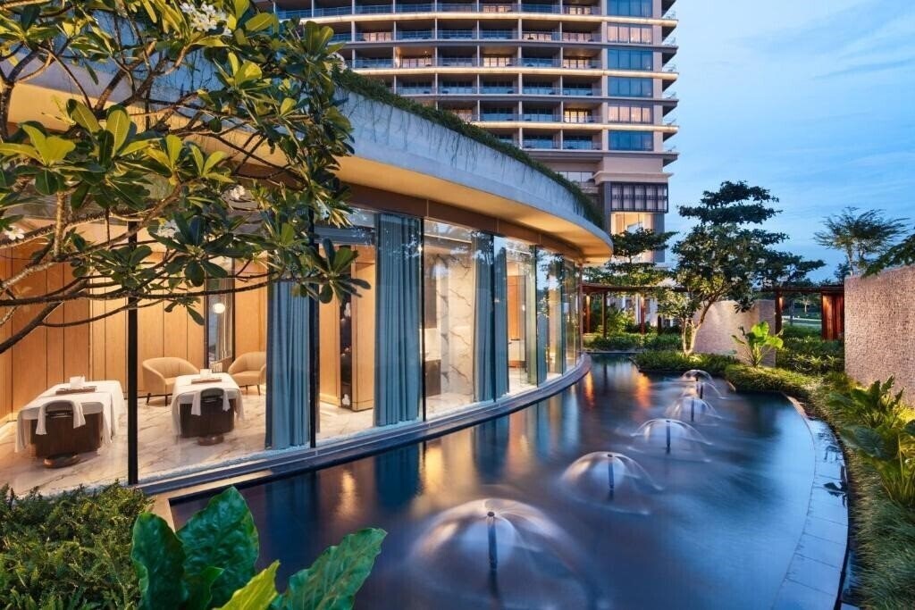 Фотография New World Hoiana Beach & Resort 5*