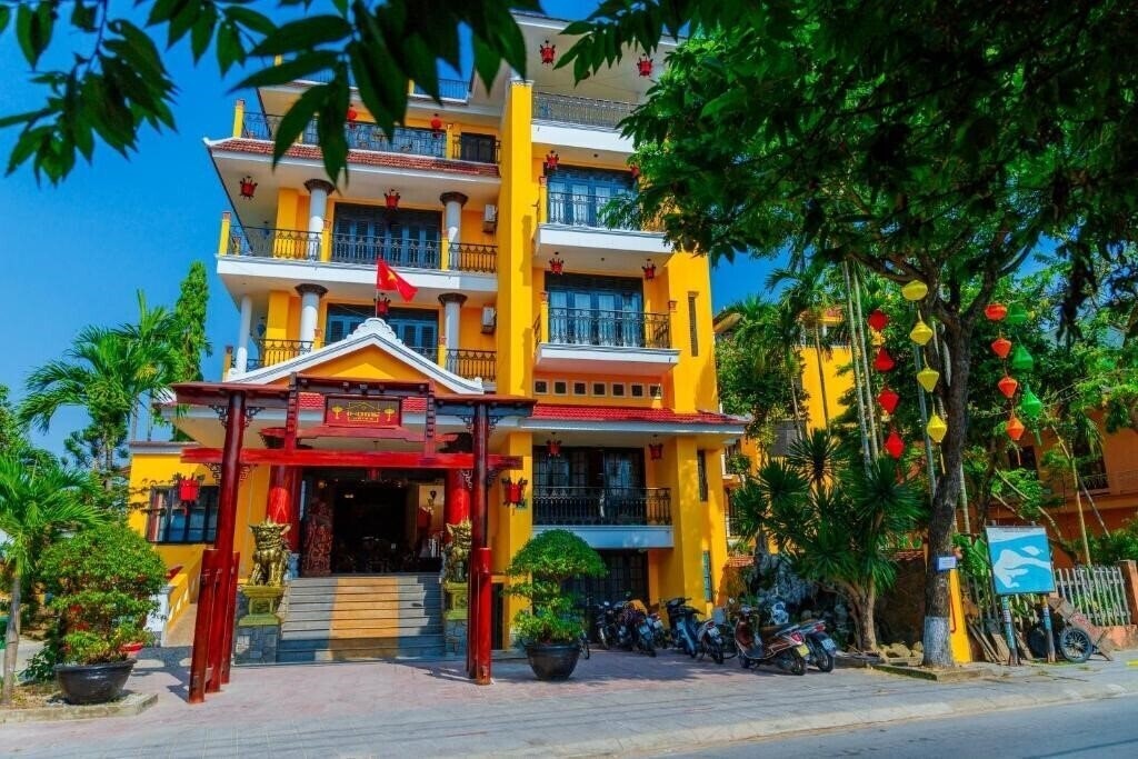Готель iHome Hoi An 3*