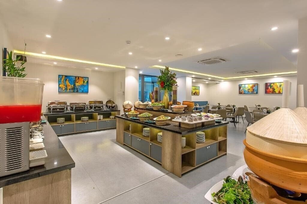 Картинка Hoi An Aurora Riverside Hotel 4*